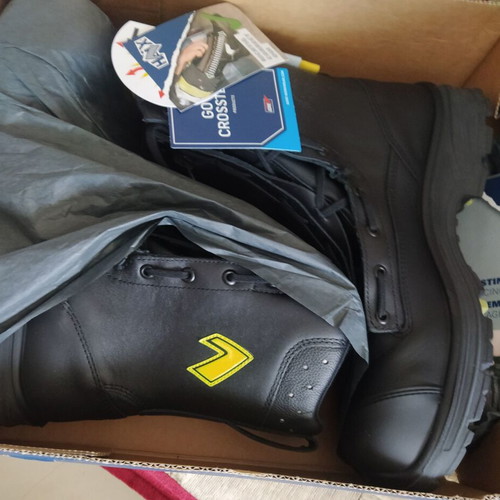 MSA Gallet F1 XF Firefighter Helmet and HAIX Special Fighter Pro Boots No 45 new