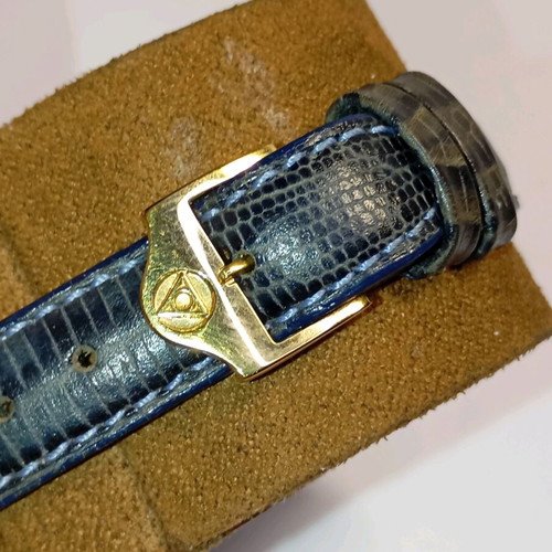 Vintage Dugena wristwatch women's used with leather strap and date