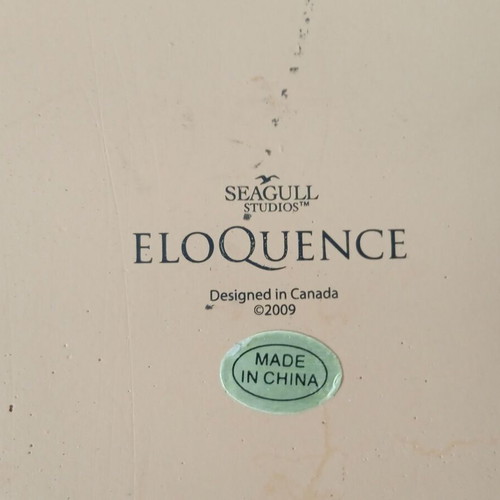 Seagull Eloquence Decorative Wooden Frame used, "A Walk to Remember"