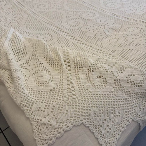Handmade white double crochet blanket new, vintage style with lace edges