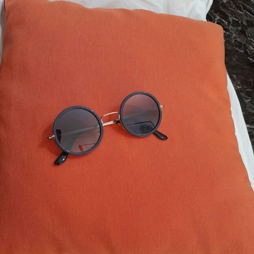 Vintage sunglasses like new, gold color