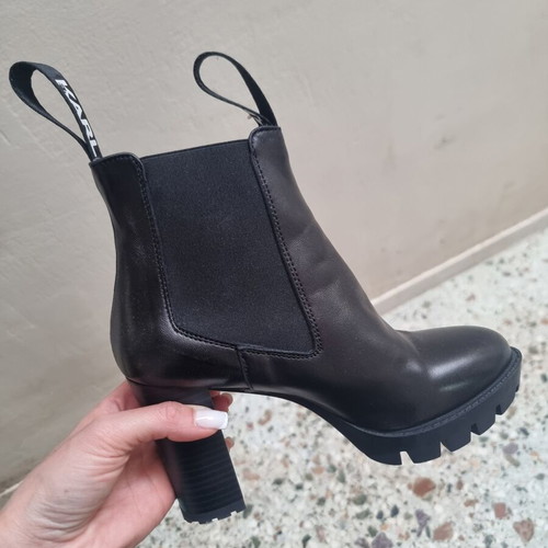 Karl Lagerfeld ankle boots like new, genuine leather, size 37, black
