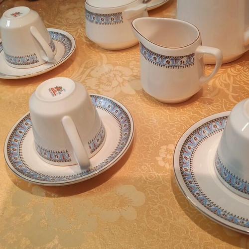 Chinese porcelain tea set like new with gold accents
