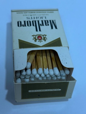 Marlboro Lights vintage κουτί με σπίρτα