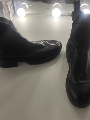 Μπότες Pull & Bear μαύρες νούμερο 38 σαν καινούργιο