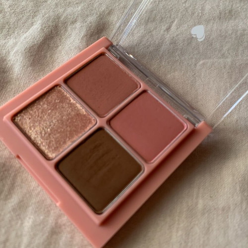 Romand 02 Dry Rose Eyeshadow Palette like new