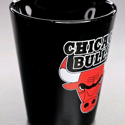 Collectible Chicago Bulls shot glass like new
