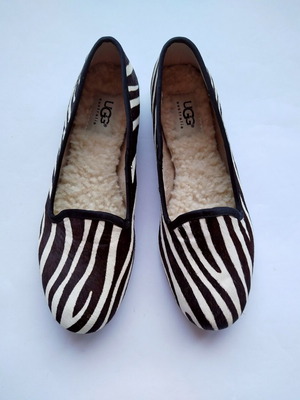 Ugg pony fur zebra print flats with shearling insoles size 36 new