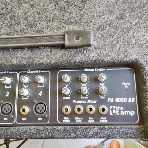 The t.amp PA 4080 KB console amplifier like new with 5GB Korg sound sets