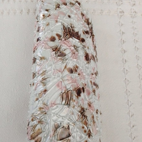 Decorative vase used porcelain with embossed modern pastel design