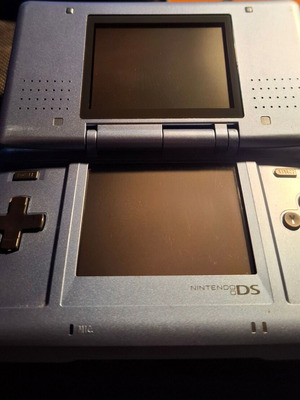 Nintendo DS Fat γαλάζιο μεταχειρισμένο με stylus και φορτιστή