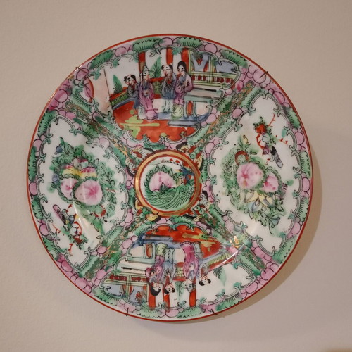 Japanese porcelain decorative plate used