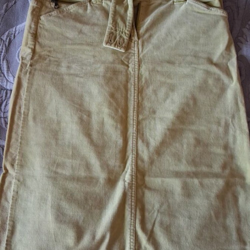 Marlboro classics skirt made of cotton velvet like new, green