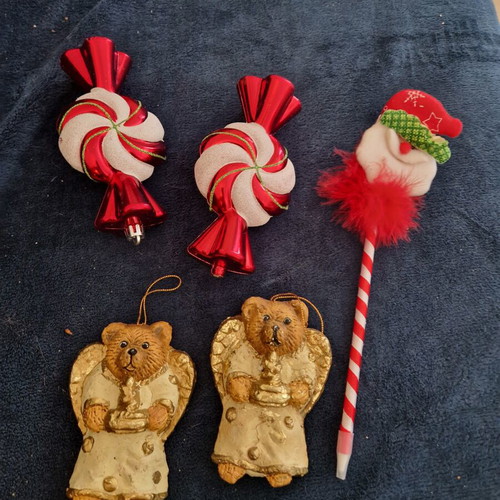Christmas items used, assorted pack with candy decorations