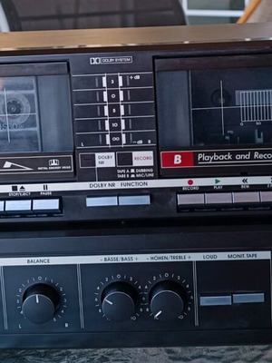 Grundig CCF-4080 cassette deck and V-4080 amplifier set like new