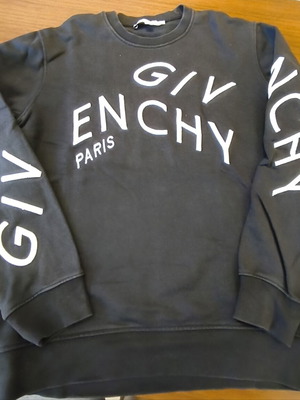Givenchy men's black sweatshirt used, Cuban fit, size L XL