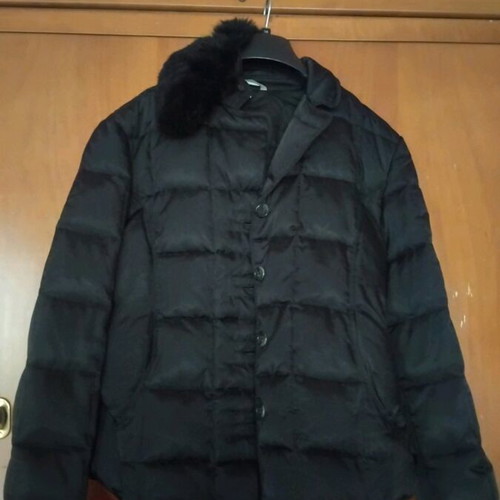 Stefanel satin jacket like new, black with fur collar