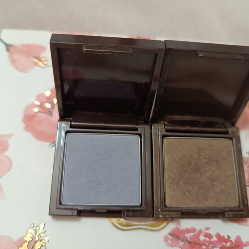 Korres eyeshadows used, set with blue and olive shades
