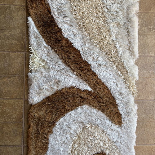 Bedroom rug set used