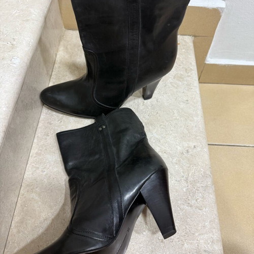 Boots new, leather, size 39
