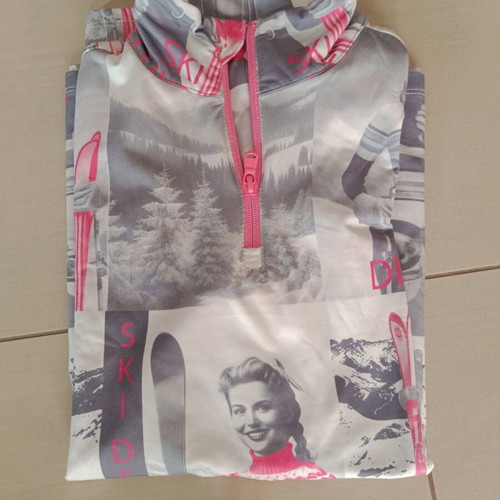 Crivit thermal shirt like new with vintage design