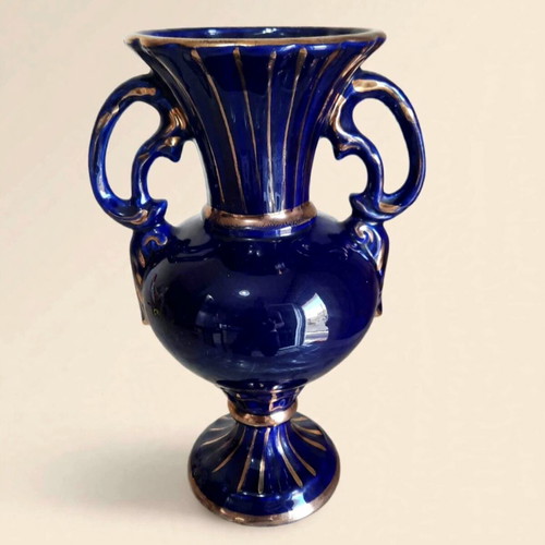 Vintage amphora vase made in Italy, cobalt blue with gold and Fragonard scene