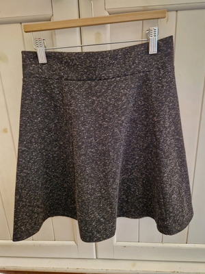 Gray cotton skirt medium like new