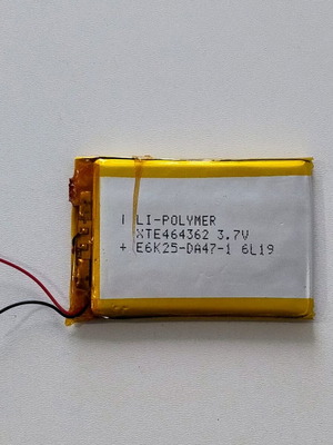 Rechargeable Li-Polymer Battery 3.7V 6x4 cm used