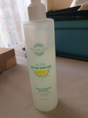 After sun gel with aloe, like new