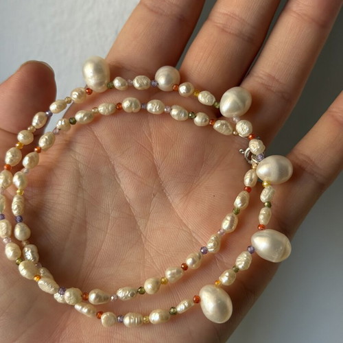 Pearl necklace with colorful nephrite and silver925 clasp like new