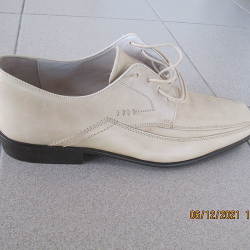 Beige leather soft scarponi shoes new, size 44
