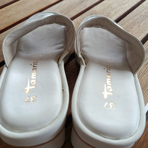 Tamaris white leather mules size 37 like new with Touch it comfort