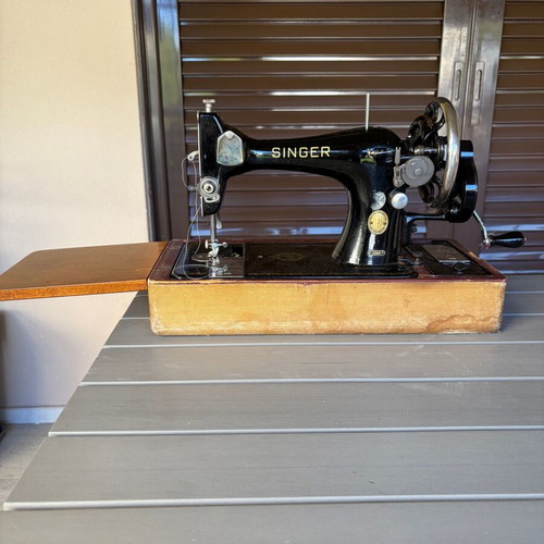 Singer 128K hand-crank sewing machine used, 1958 vintage