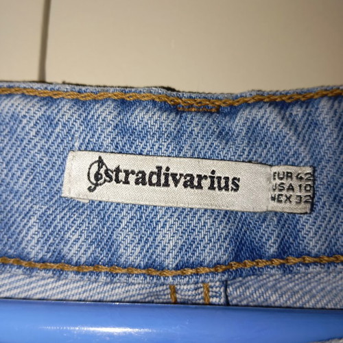 Stradivarius summer cropped jeans with ruffles, like new, large