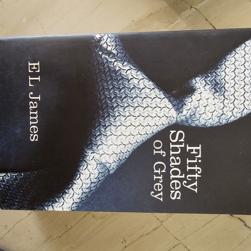 Fifty Shades trilogy by E.L. James used, Greek language