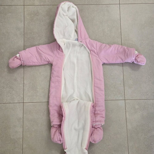 Baby snowsuit used in very good condition