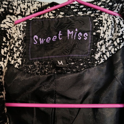 Sweet Miss black and white coat slim fit like new, S-M
