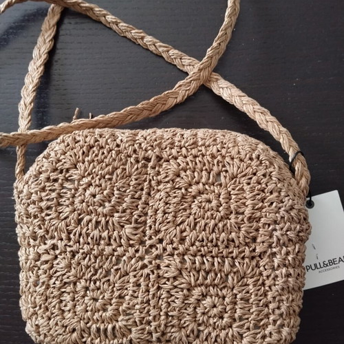 Handbag Pull & Bear straw shoulder bag beige 21x17cm