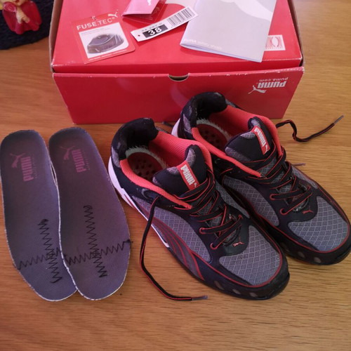 Puma women's safety shoes with aluminum toe cap like new, size 38