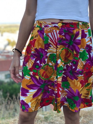 Vintage ψηλόμεσο τροπικό σορτς, μέγεθος S–M, 100% βαμβάκι
