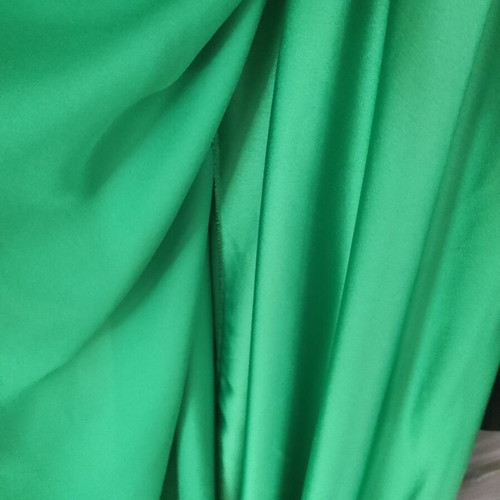 Emerald green long dress like new, silk-like fabric, Italy