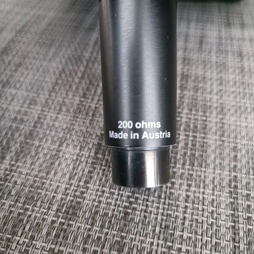 AKG D 222 EB microphone like new