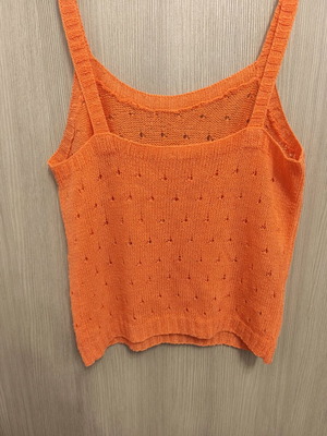 Knitted top with eyelet pattern, orange, size M