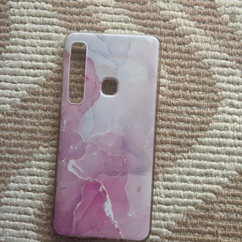 Samsung Galaxy A9 used with case and 4 screen protectors