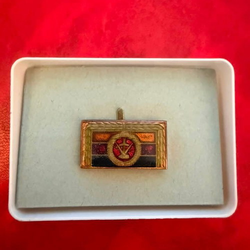 Collectible lapel pin with enamel in like new condition
