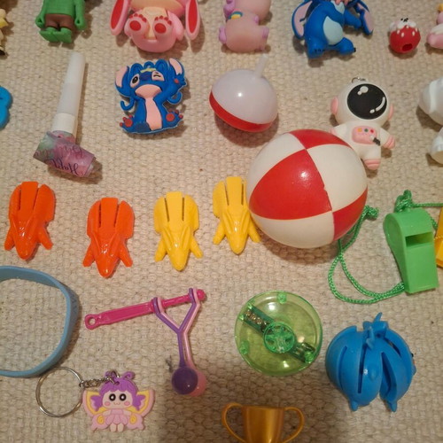 Various toys, ideal for piñata