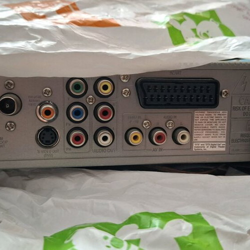 Akai home cinema used with DVD, CD, MP3, tuner