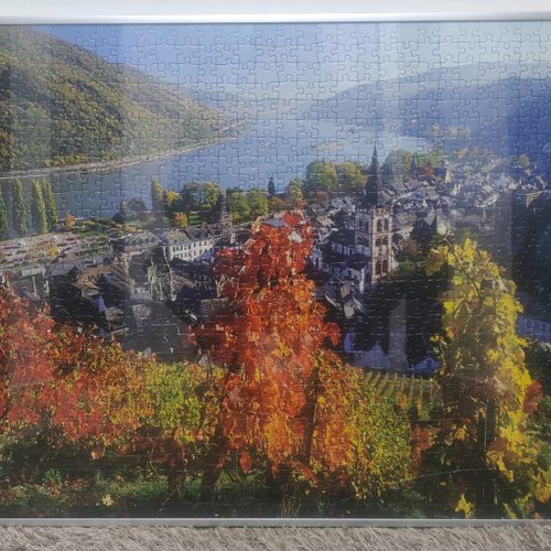 Ravensburger puzzle 1000 pieces used with frame