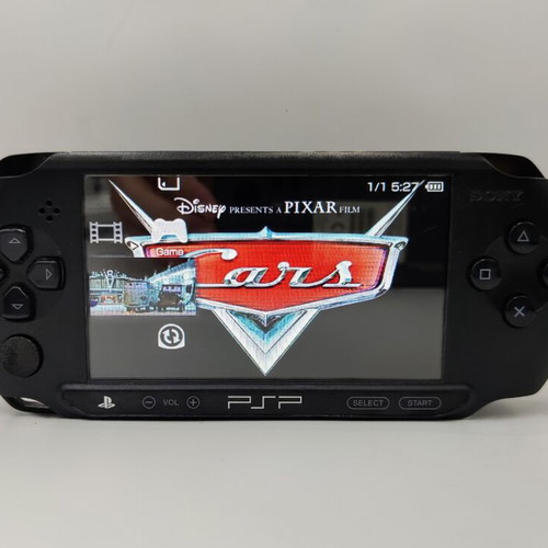 Sony PlayStation Portable PSP-1004 μεταχειρισμένο με φορτιστή, κάρτα 2GB, παιχνίδι Cars
