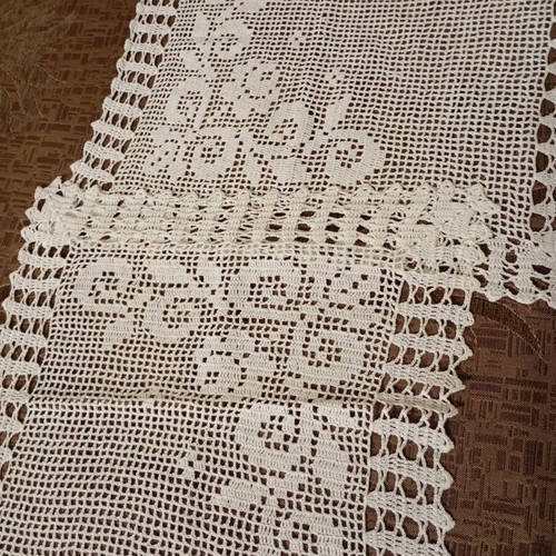 Set of 2 handmade doilies like new